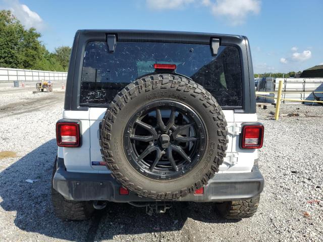 1C4HJXEN3LW147783 - 2020 JEEP WRANGLER UNLIMITED SAHARA WHITE photo 6