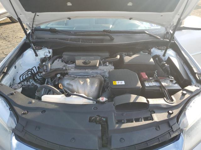 4T1BF1FK2HU442462 - 2017 TOYOTA CAMRY LE თეთრი ფოტო 11