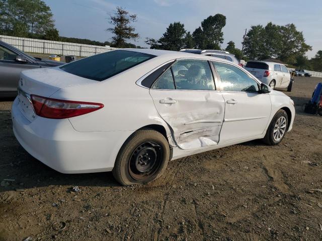 4T1BF1FK2HU442462 - 2017 TOYOTA CAMRY LE თეთრი ფოტო 3