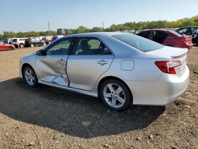 4T1BF1FK3CU576440 - 2012 TOYOTA CAMRY BASE Արծաթագույն լուսանկար 2