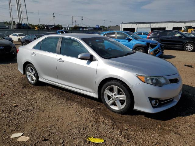 4T1BF1FK3CU576440 - 2012 TOYOTA CAMRY BASE Արծաթագույն լուսանկար 4