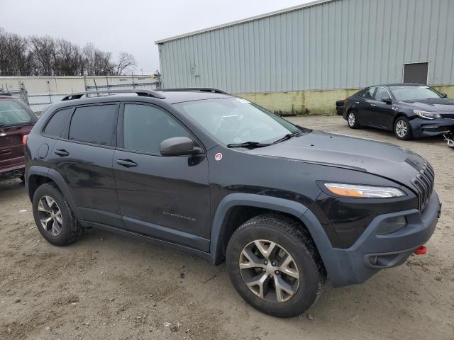 1C4PJMBX2JD572369 - 2018 JEEP CHEROKEE TRAILHAWK BLACK photo 4