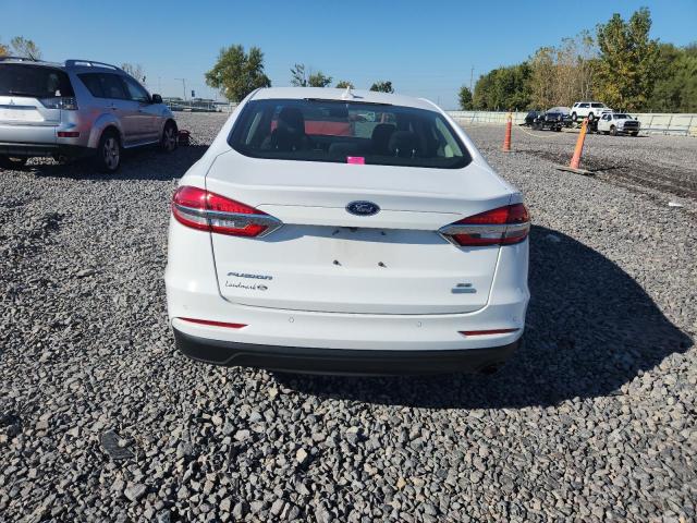 3FA6P0HD8LR261173 - 2020 FORD FUSION SE WHITE photo 6