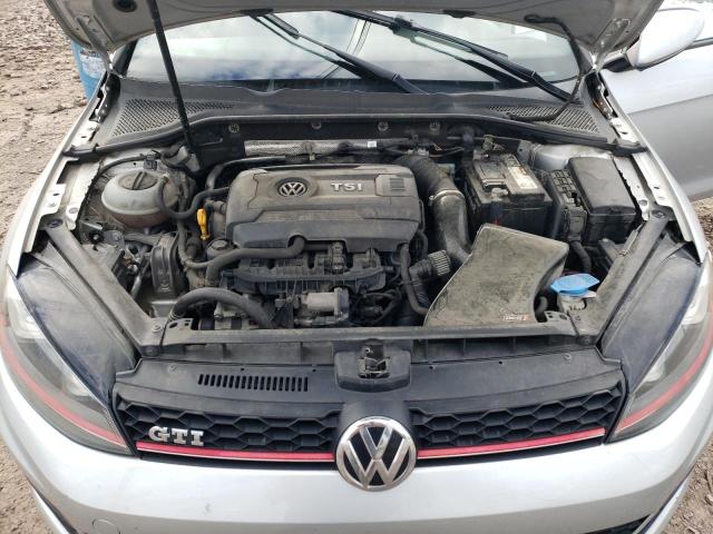 3VW4T7AU2FM015069 - 2015 VOLKSWAGEN GTI SILVER photo 11