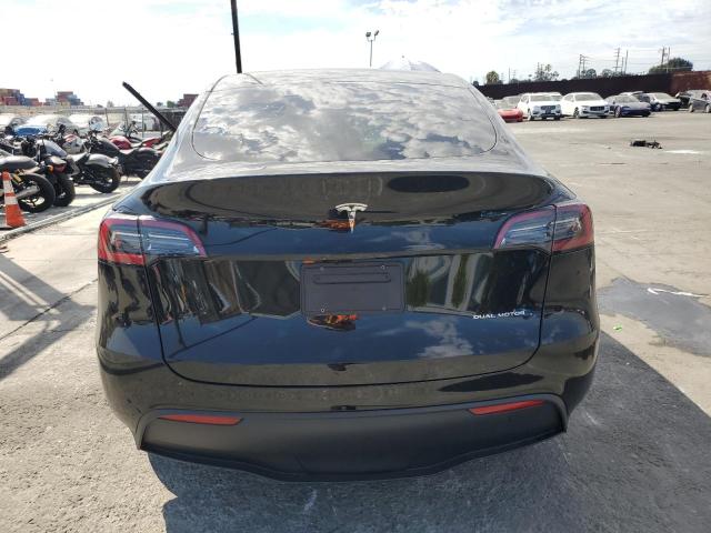 7SAYGDEE6RA237634 - 2024 TESLA MODEL Y 黑色 照片 6