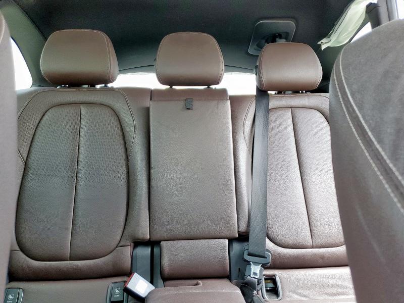 WBXHT3C39H5F76143 - 2017 BMW X1 XDRIVE28I WHITE photo 10