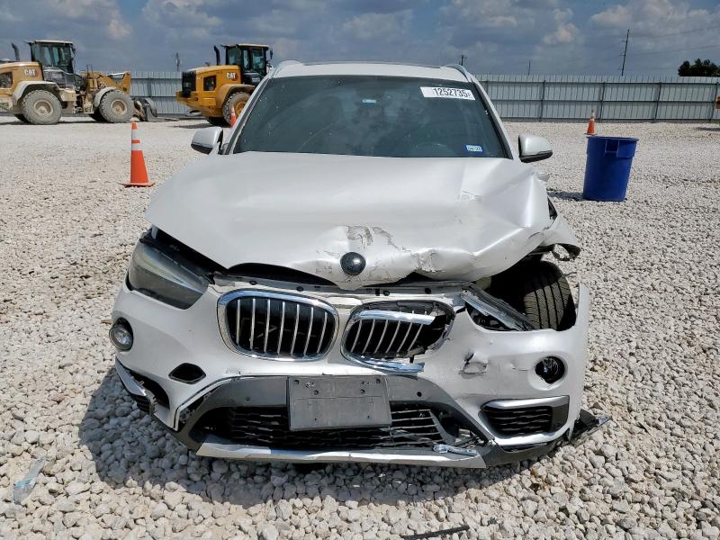 WBXHT3C39H5F76143 - 2017 BMW X1 XDRIVE28I WHITE photo 5