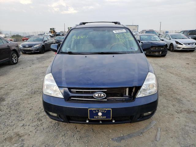 KNDMB233286198635 - 2008 KIA SEDONA EX BLUE photo 5