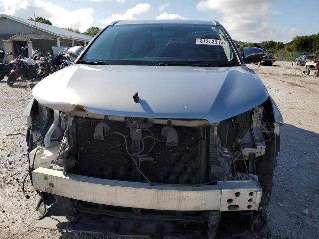 5TDKKRFH5FS075691 - 2015 TOYOTA HIGHLANDER XLE ვერცხლისფერი ფოტო 5