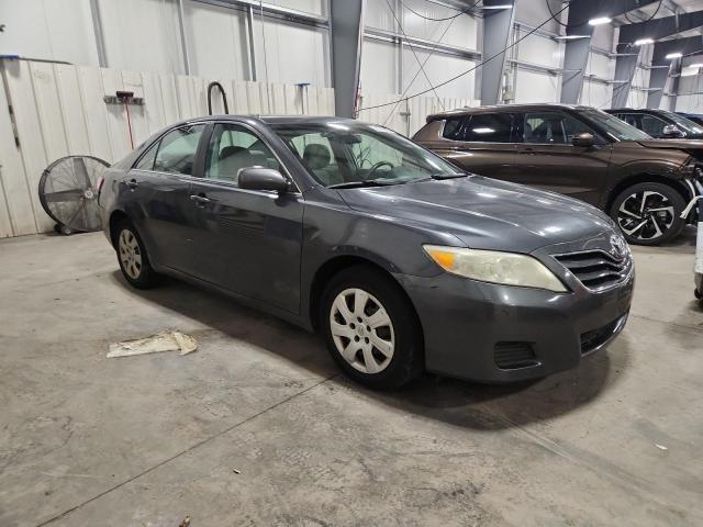 4T1BF3EK5AU109580 - 2010 TOYOTA CAMRY BASE GRAY photo 4
