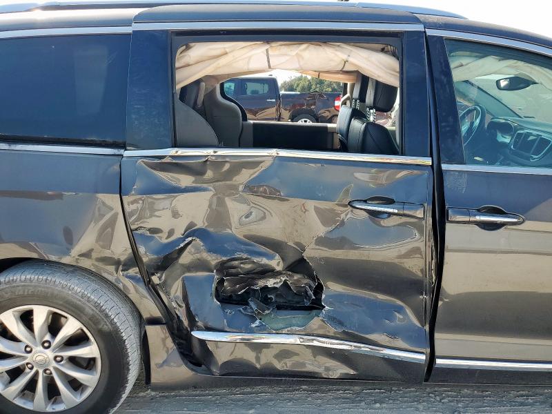 2C4RC1BG6JR110802 - 2018 CHRYSLER PACIFICA TOURING L ნაცრისფერი ფოტო 11