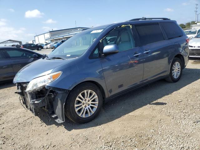 2015 TOYOTA SIENNA XLE, 