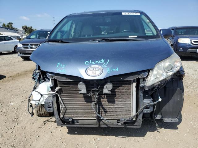 5TDYK3DC3FS657142 - 2015 TOYOTA SIENNA XLE BLUE photo 5