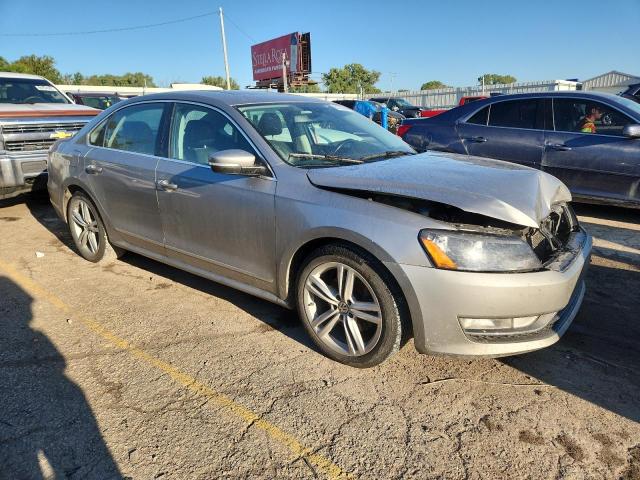 1VWCN7A37EC051451 - 2014 VOLKSWAGEN PASSAT SEL Արծաթագույն լուսանկար 4