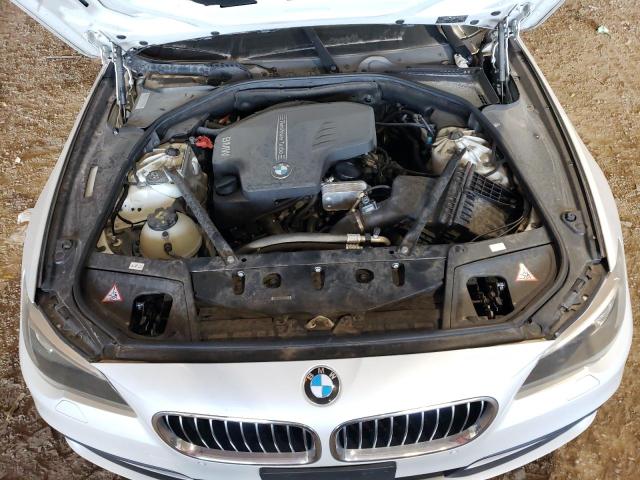 WBA5A5C54FD513628 - 2015 BMW 528 I WHITE photo 11