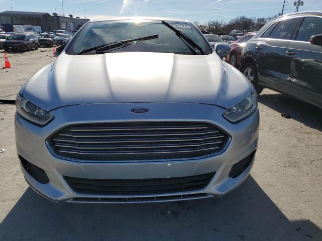 3FA6P0H77ER294419 - 2014 FORD FUSION SE SILVER photo 5