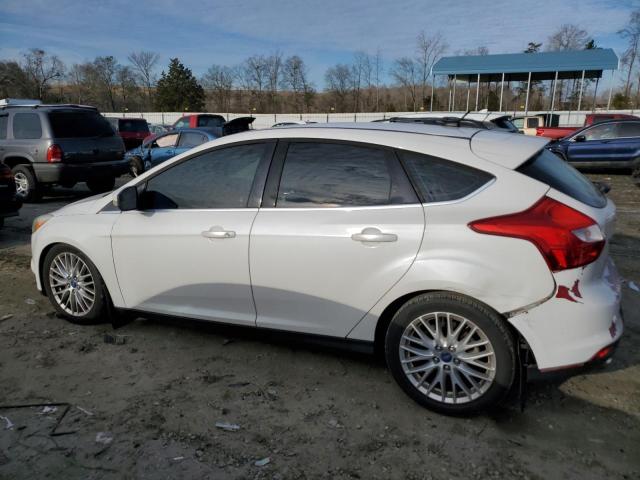 1FAHP3M22CL260355 - 2012 FORD FOCUS SEL WHITE photo 2