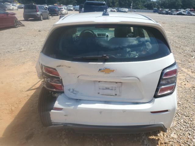 1G1JG6SH6H4148172 - 2017 CHEVROLET SONIC WHITE photo 6