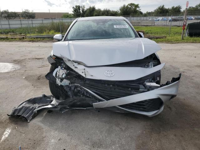 4T1DAACK9SU189157 - 2025 TOYOTA CAMRY XSE SILVER photo 5