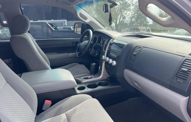 5TFUY5F10CX262829 - 2012 TOYT TUNDRA DOUBLE CAB SR5 SILVER photo 5