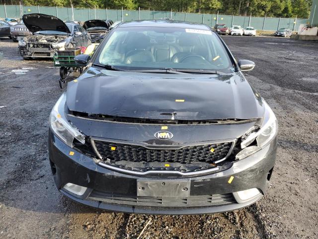 KNAFX5A80H5674300 - 2017 KIA FORTE EX BLACK photo 5