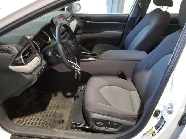 4T1C11BK7NU063882 - 2022 TOYOTA CAMRY LE თეთრი ფოტო 7