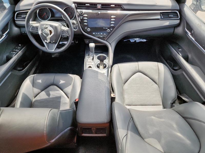 4T1BZ1HK9KU508369 - 2019 TOYOTA CAMRY XSE 白色 照片 8