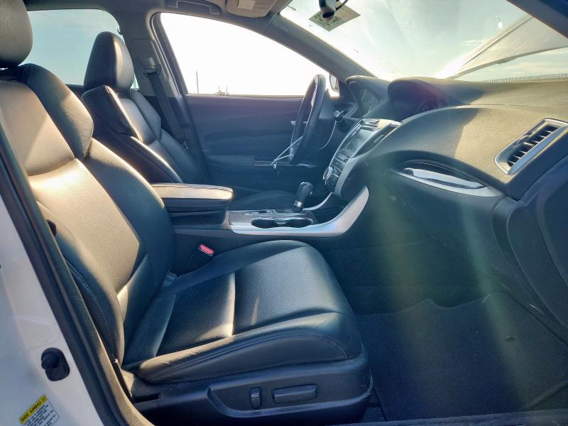 19UUB1F32GA008089 - 2016 ACURA TLX WHITE photo 7