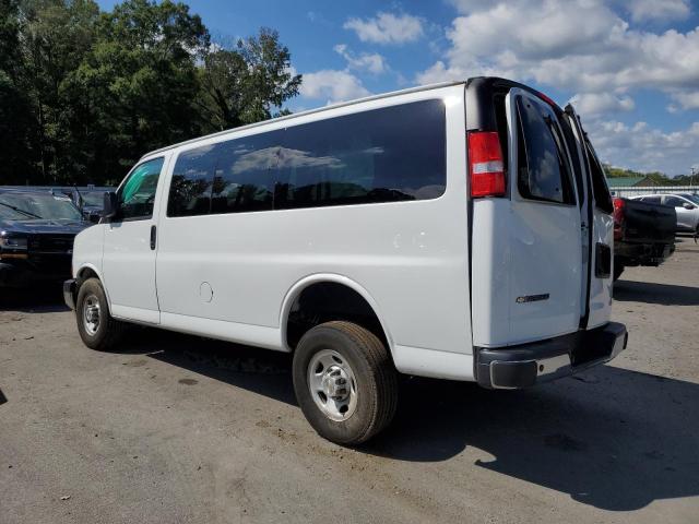 1GAZGLFPXP1132611 - 2023 CHEVROLET EXPRESS G3500 LS أبيض صورة 2