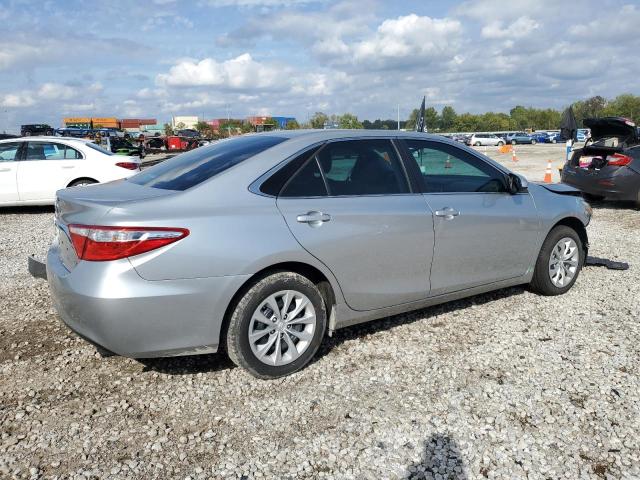 4T4BF1FK0FR484907 - 2015 TOYOTA CAMRY LE ვერცხლისფერი ფოტო 3