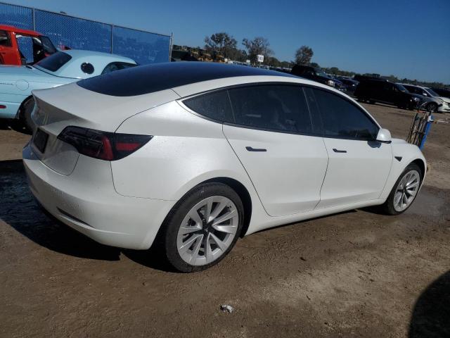 5YJ3E1EA8PF585380 - 2023 TESLA MODEL 3 WHITE photo 3