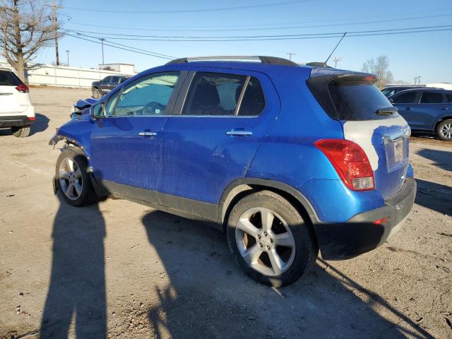 KL7CJNSB3FB258528 - 2015 CHEVROLET TRAX LTZ BLUE photo 2