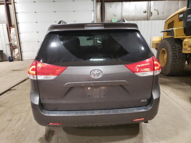 5TDYK3DC6CS255997 - 2012 TOYOTA SIENNA XLE Մոխրագույն լուսանկար 6