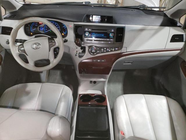 5TDYK3DC6CS255997 - 2012 TOYOTA SIENNA XLE Մոխրագույն լուսանկար 8