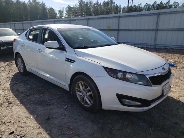 KNAGM4A72C5289912 - 2012 KIA OPTIMA LX WHITE photo 4