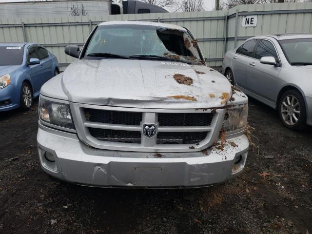 1D7HW38K09S780470 - 2009 DODGE DAKOTA SXT SILVER photo 5