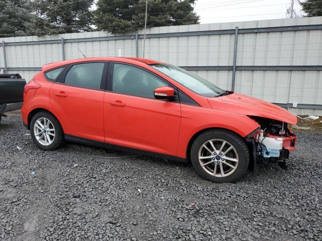 1FADP3K27HL264023 - 2017 FORD FOCUS SE RED photo 4