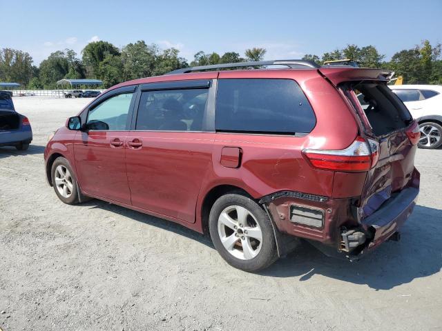 5TDKK3DC2FS543803 - 2015 TOYOTA SIENNA LE RED photo 2