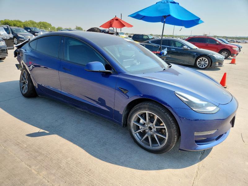 5YJ3E1EA4PF559665 - 2023 TESLA MODEL 3 Синій фото 4
