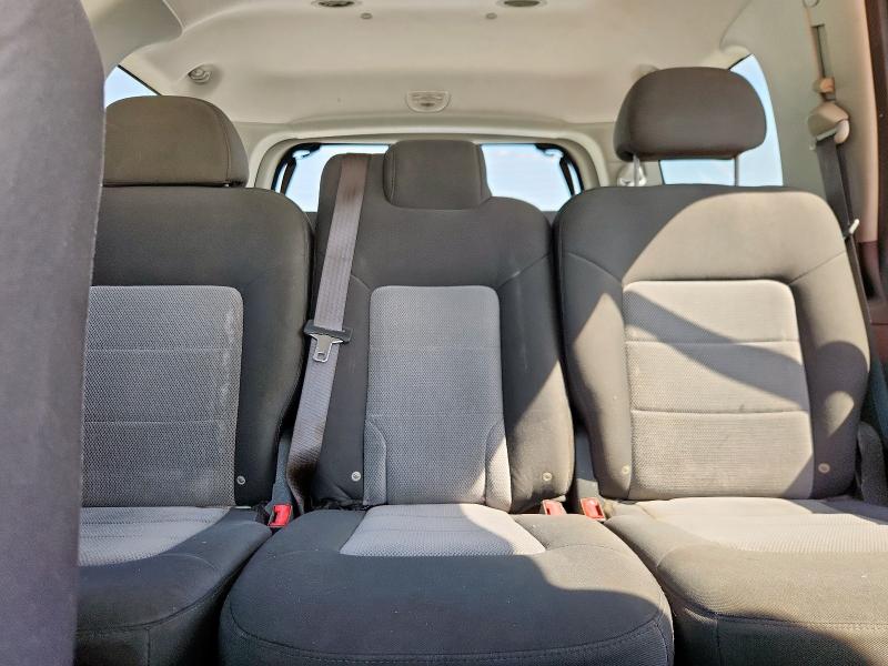 1FMFU15506LA41773 - 2006 FORD EXPEDITION XLT SILVER photo 10