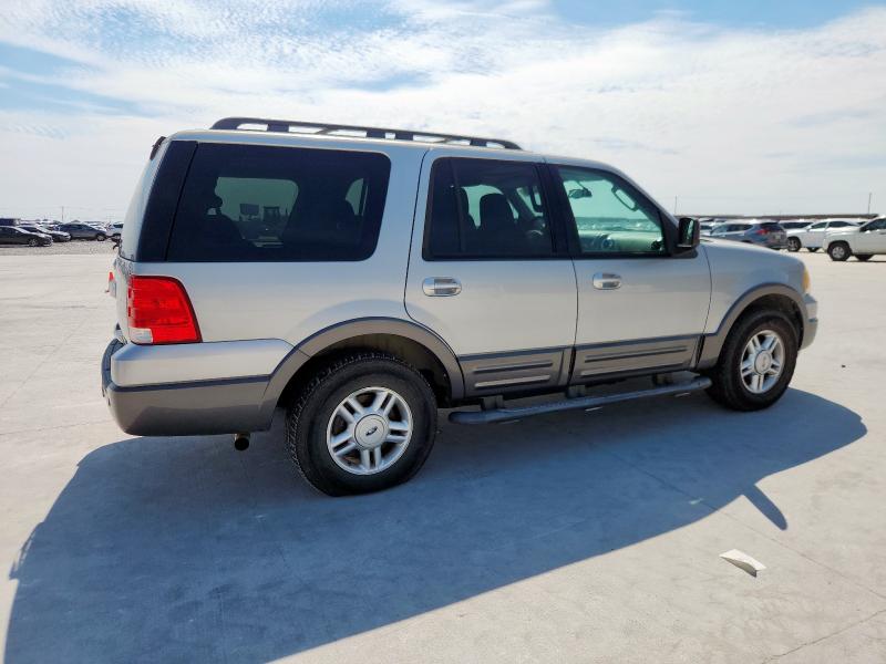 1FMFU15506LA41773 - 2006 FORD EXPEDITION XLT SILVER photo 3
