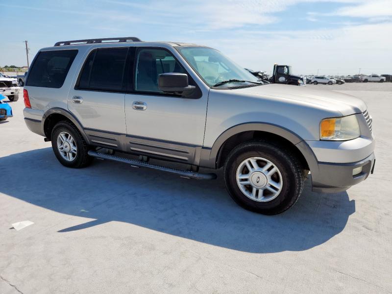 1FMFU15506LA41773 - 2006 FORD EXPEDITION XLT SILVER photo 4