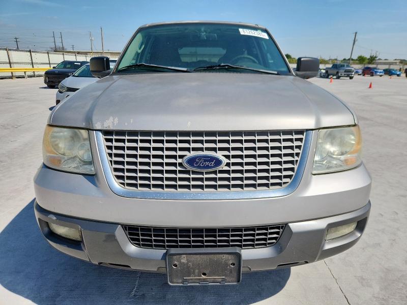 1FMFU15506LA41773 - 2006 FORD EXPEDITION XLT SILVER photo 5