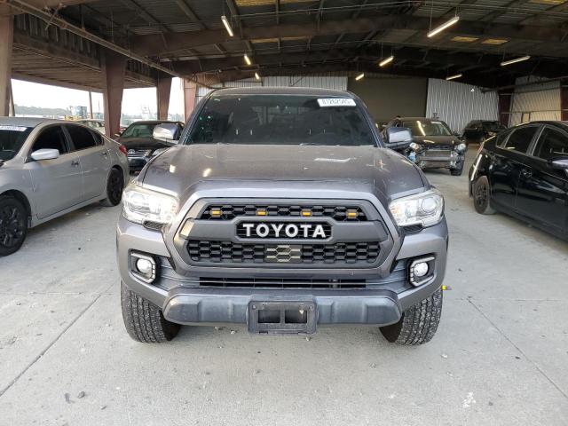 3TMAZ5CN5GM014742 - 2016 TOYOTA TACOMA DOUBLE CAB GRAY photo 5