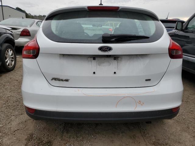 1FADP3K26HL259542 - 2017 FORD FOCUS SE WHITE photo 6