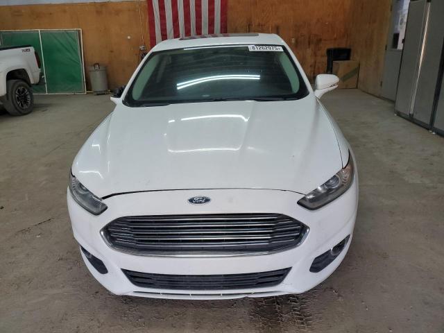 3FA6P0HD4FR192485 - 2015 FORD FUSION SE WHITE photo 5