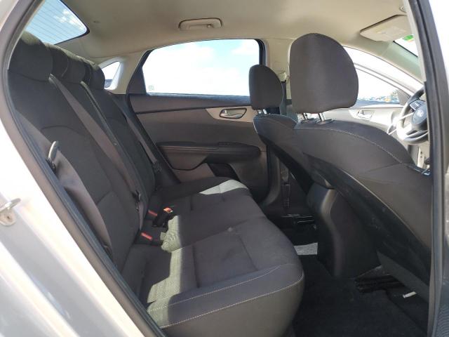 3KPF24AD8KE007236 - 2019 KIA FORTE FE SILVER photo 10