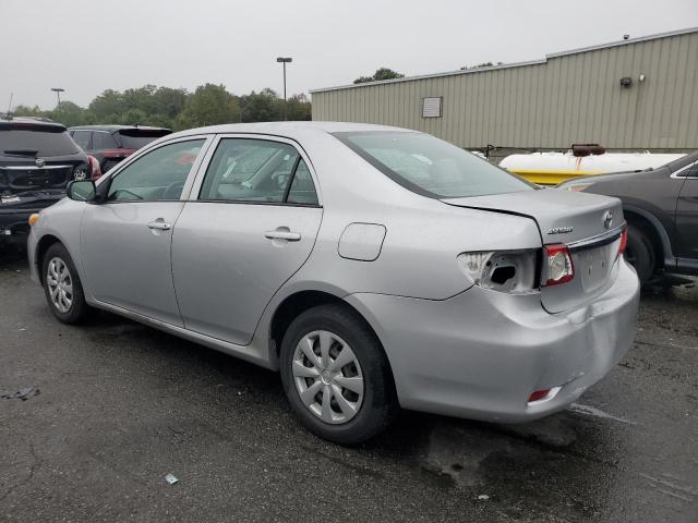 2T1BU4EE1BC712664 - 2011 TOYOTA COROLLA BASE Gümüş foto 2