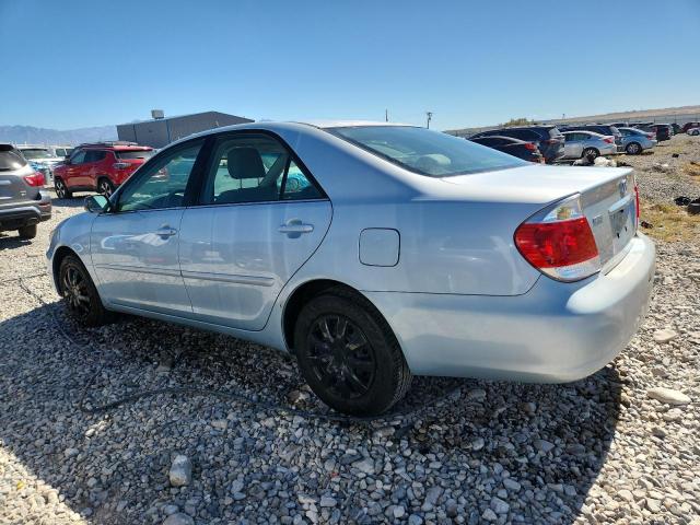 4T1BE32K15U611306 - 2005 TOYOTA CAMRY LE ლურჯი ფოტო 2