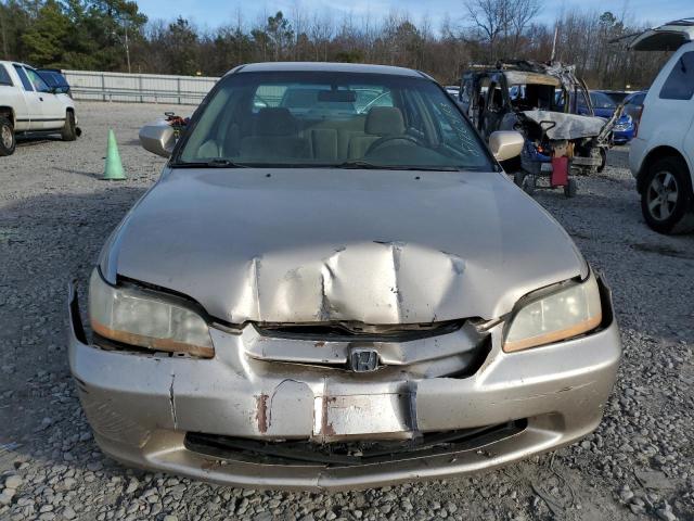 1HGCG5670YA039544 - 2000 HONDA ACCORD SE GOLD photo 5